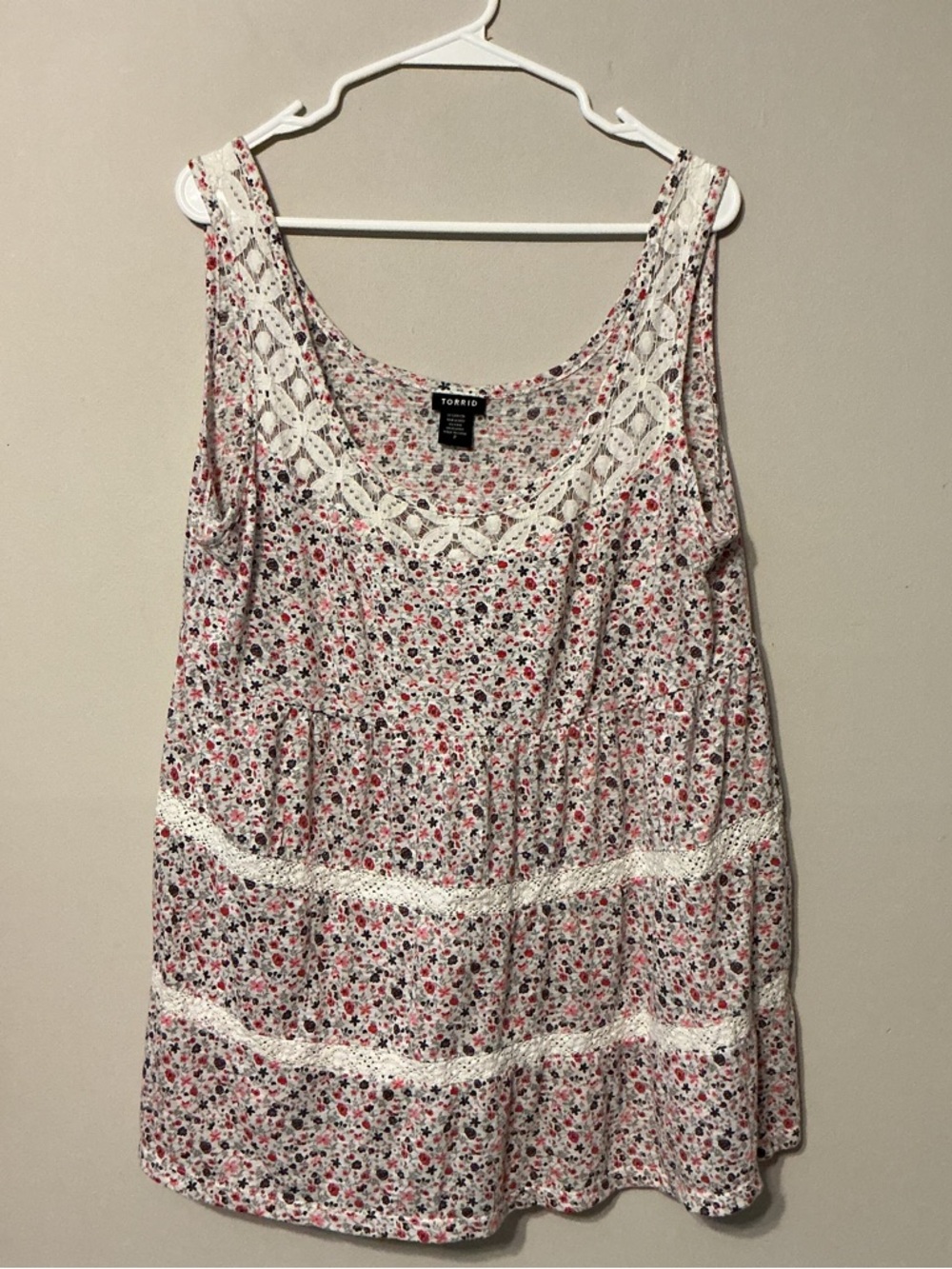 torrid White Floral Lace-Trim Tank